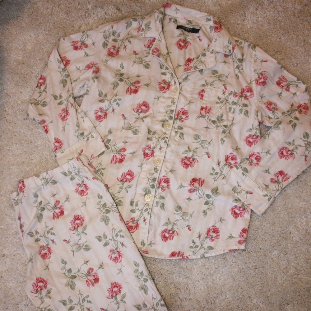Lauren Ralph Lauren Pajama set